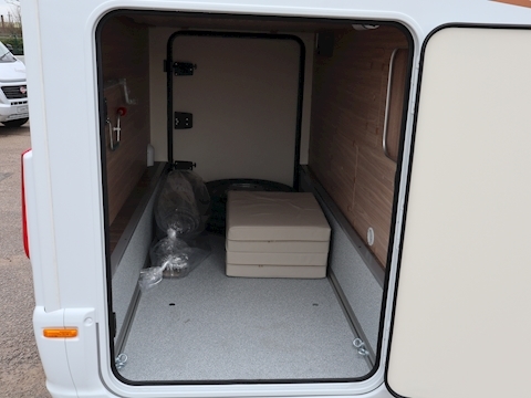 Burstner Lyseo M Harmony  Mercedes 690G - Large 5