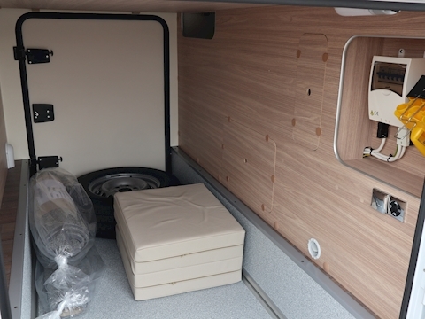 Burstner Lyseo M Harmony  Mercedes 690G - Large 6