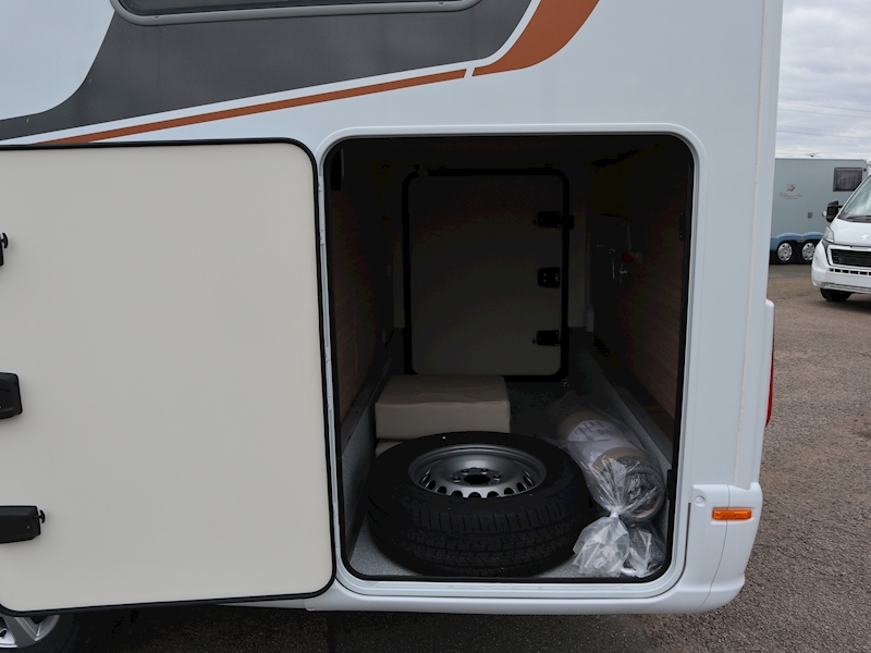 Burstner Lyseo M Harmony  Mercedes 690G - Large 8