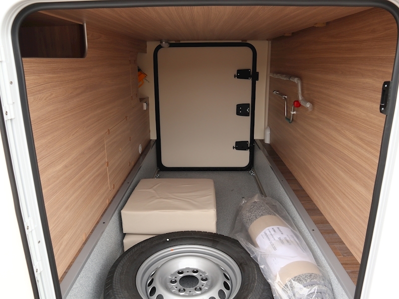 Burstner Lyseo M Harmony  Mercedes 690G - Large 9