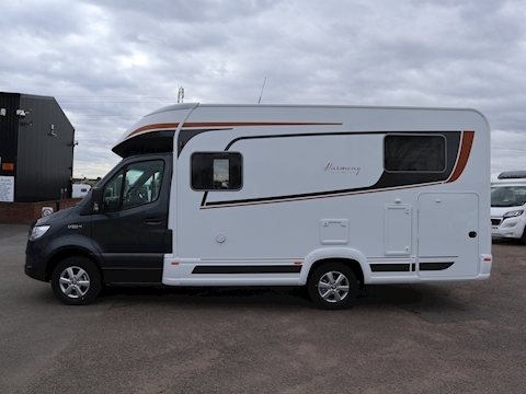 Burstner Lyseo M Harmony  Mercedes 690G - Large 10