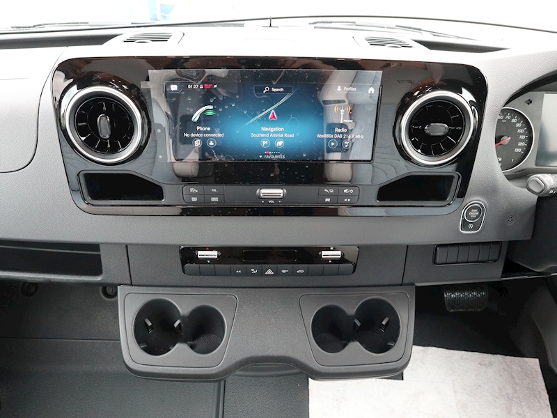 Burstner Lyseo M Harmony  Mercedes 690G - Large 13