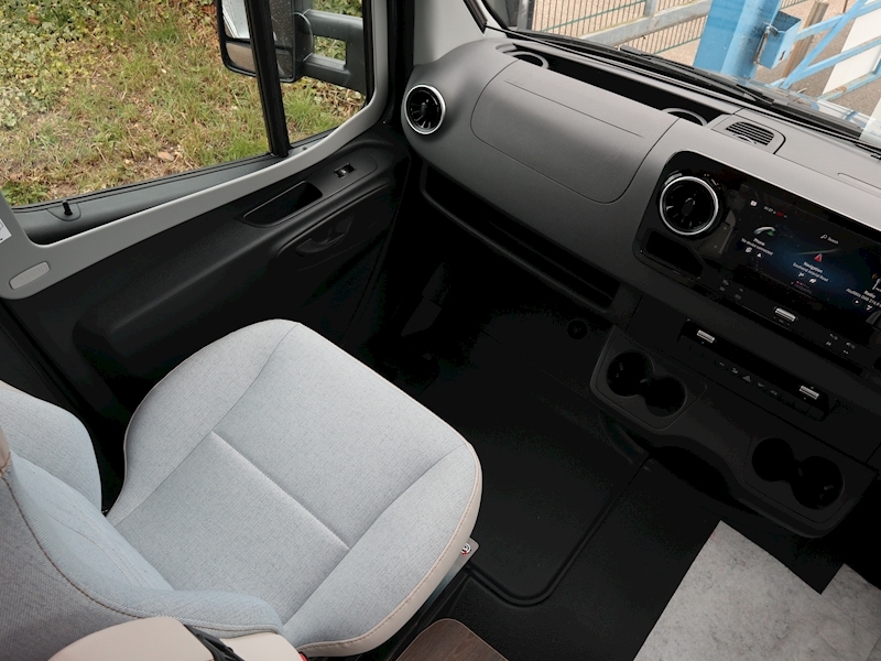 Burstner Lyseo M Harmony  Mercedes 690G - Large 16
