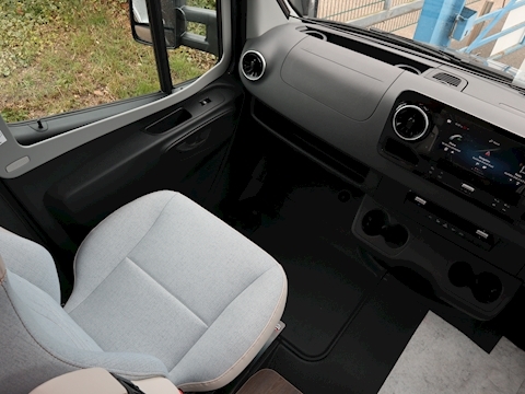 Burstner Lyseo M Harmony  Mercedes 690G - Large 16