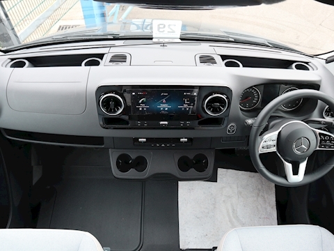 Burstner Lyseo M Harmony  Mercedes 690G - Large 18