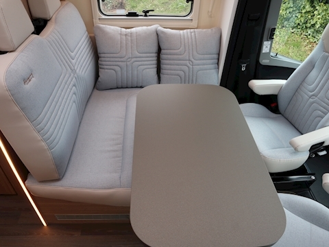 Burstner Lyseo M Harmony  Mercedes 690G - Large 24