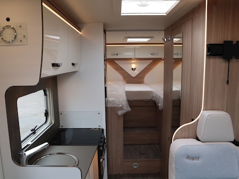 Burstner Lyseo M Harmony  Mercedes 690G - Large 27
