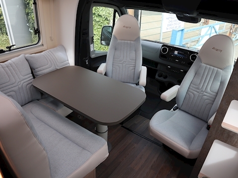 Burstner Lyseo M Harmony  Mercedes 690G - Large 47