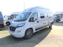 Burstner Eliseo 2021 C600 Elevating roof1