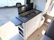 Burstner Eliseo 2021 C600 Elevating roof17
