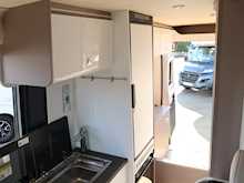 Burstner Eliseo 2021 C600 Elevating roof19