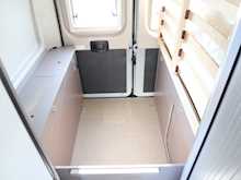 Burstner Eliseo 2021 C600 Elevating roof23
