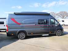 Burstner Eliseo 2021 C641 Elevating roof3