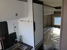 Burstner Eliseo 2021 C641 Elevating roof20