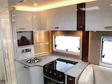 Burstner Elegance 2021 I 920 G33
