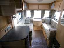 Coachman Amara 2010 380'210
