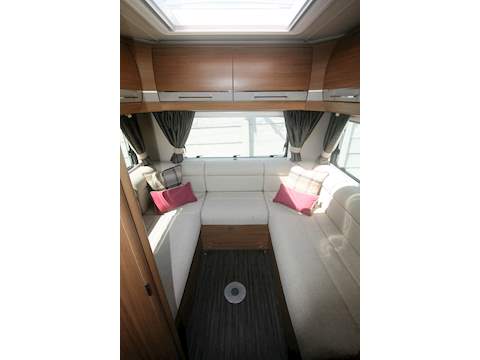 Autotrail Apache 700 S-E - U1093
