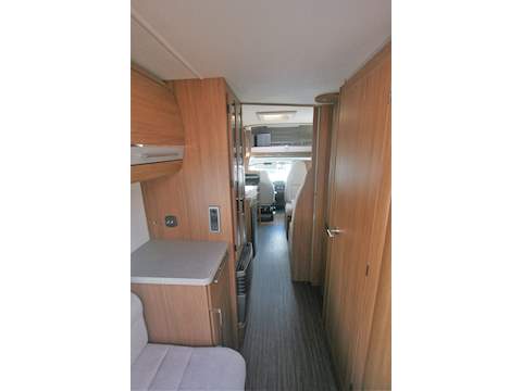 Autotrail Apache 700 S-E - U1093