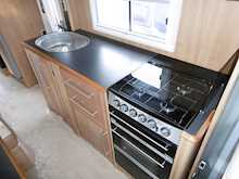 Autotrail Arapaho 2009 SE14