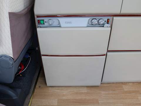 Volkswagon Trident 174 BHP - U1121