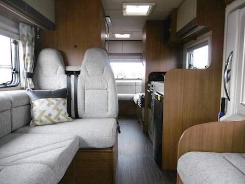 Autotrail Tribute T-736 Hi-Line - U1170