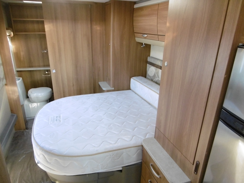 Swift Conqueror 2011 645 - Large 15