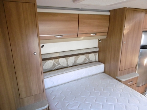 Swift Conqueror 2011 645 - Large 20