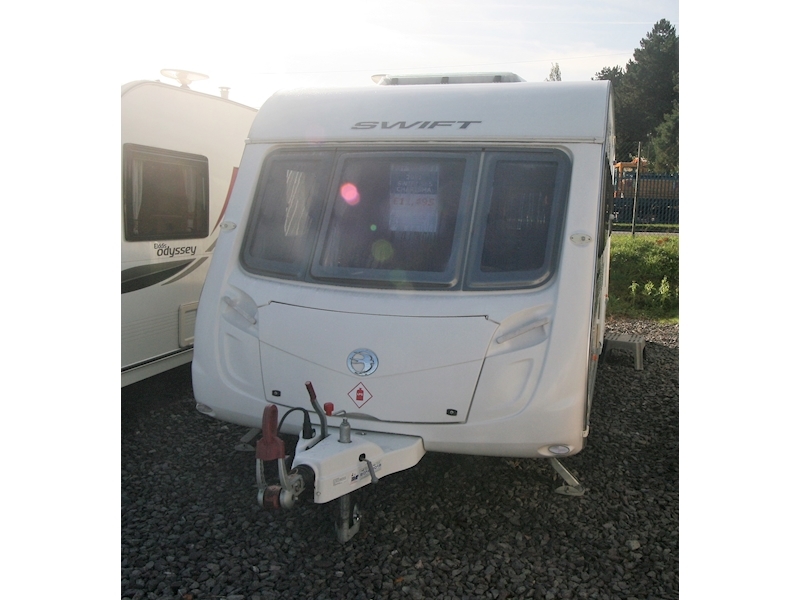 Swift Charisma 2011 565 - Large 0