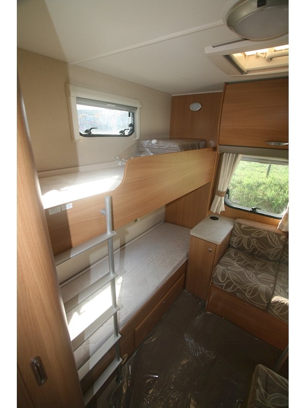 Swift Charisma 2011 565 - Large 6