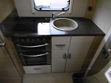 Swift Bessacarr 2011 E 43514