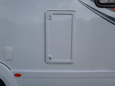 Autotrail Tracker LB Lo-Line - U1250