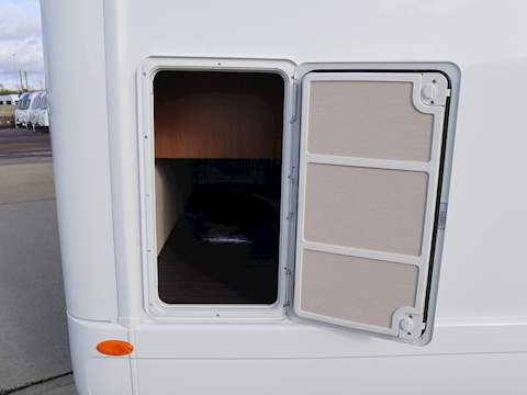 Autotrail Tracker LB Lo-Line - U1250