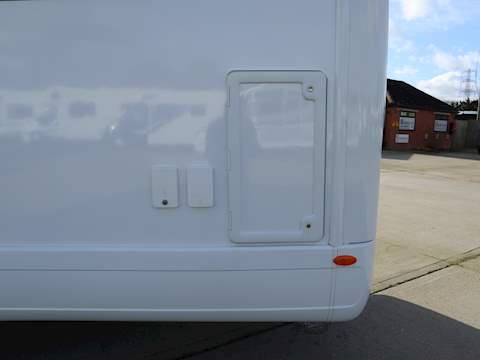 Autotrail Tracker LB Lo-Line - U1250