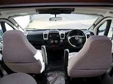 Autotrail Tracker 2018 LB Lo-Line14