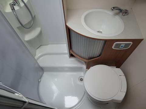 Adria Lido Sunliving 42 SL - U1252