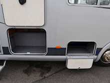 Mercedes Frankia 2006 QD3