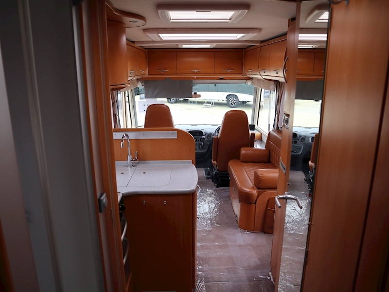 Mercedes Frankia 2006 QD - Large 36