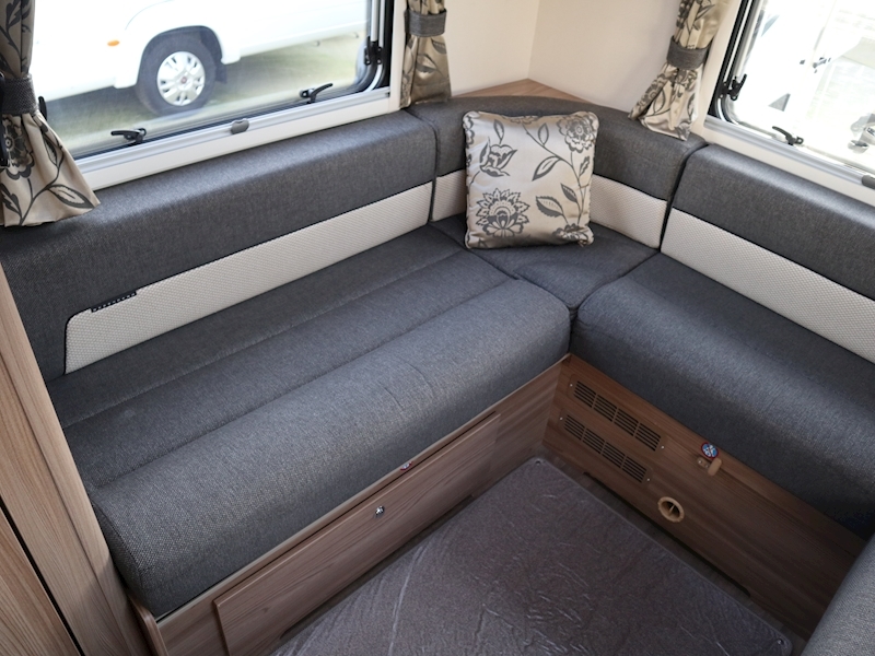Swift Bessacarr 2016 496 - Large 25