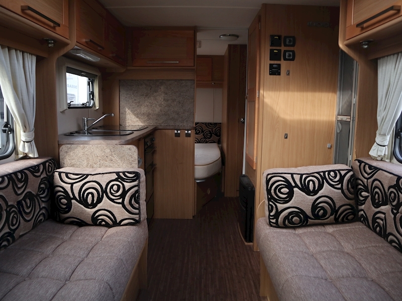 Elddis Autoquest 2011 155 - Large 8