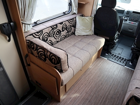 Elddis Autoquest 2011 155 - Large 10