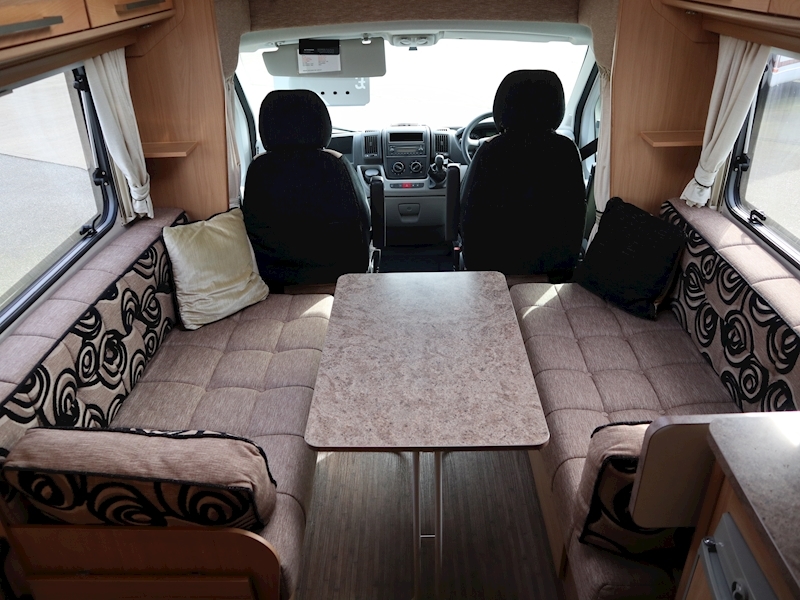 Elddis Autoquest 2011 155 - Large 13