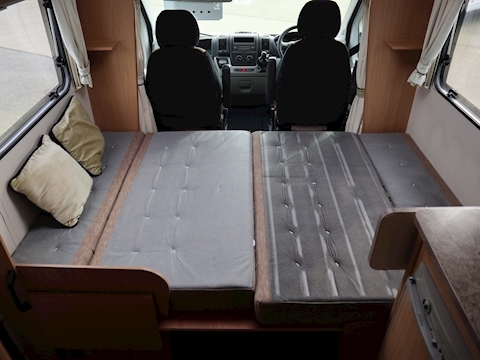 Elddis Autoquest 2011 155 - Large 15