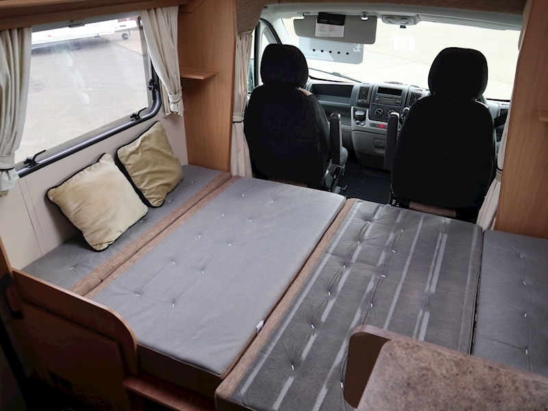 Elddis Autoquest 2011 155 - Large 16