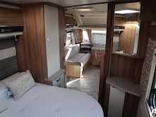Swift Elegance 2018 58023