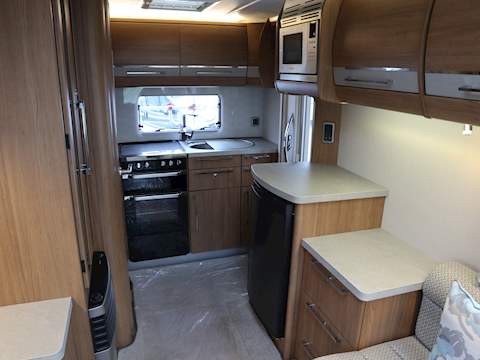 Autotrail Frontier Navajo - U1281
