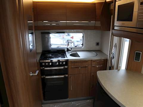 Autotrail Frontier Navajo - U1281