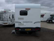Swift Lifestyle Escape 2012 6245