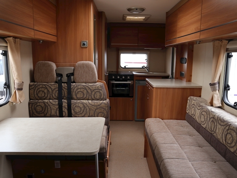 Swift Lifestyle Escape 2012 624 - Large 12