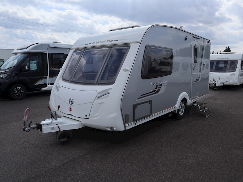 Swift Conqueror 2009 480 - Large 0