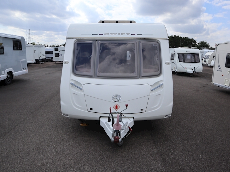Swift Conqueror 2009 480 - Large 1